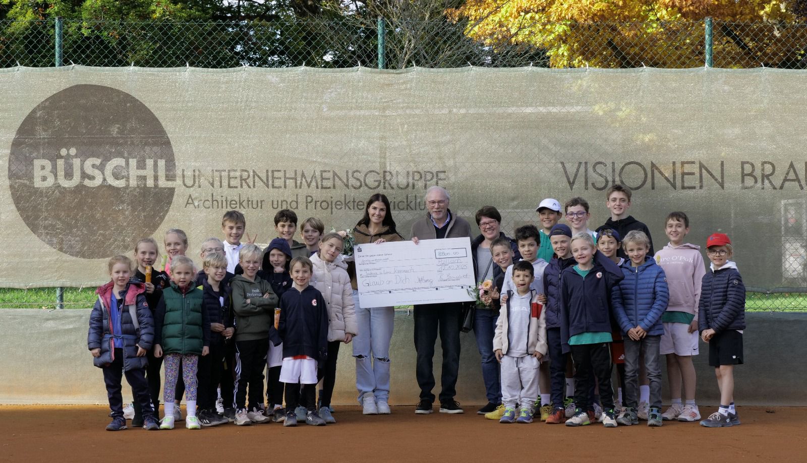TCG Charity Cup spendet 8.800 Euro an die Glaub-an-Dich-Stiftung