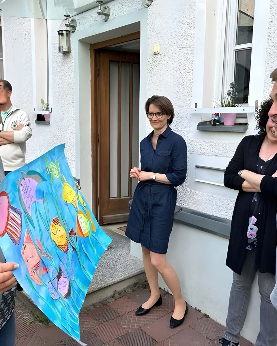 Besuche Kinderschutzhäuser